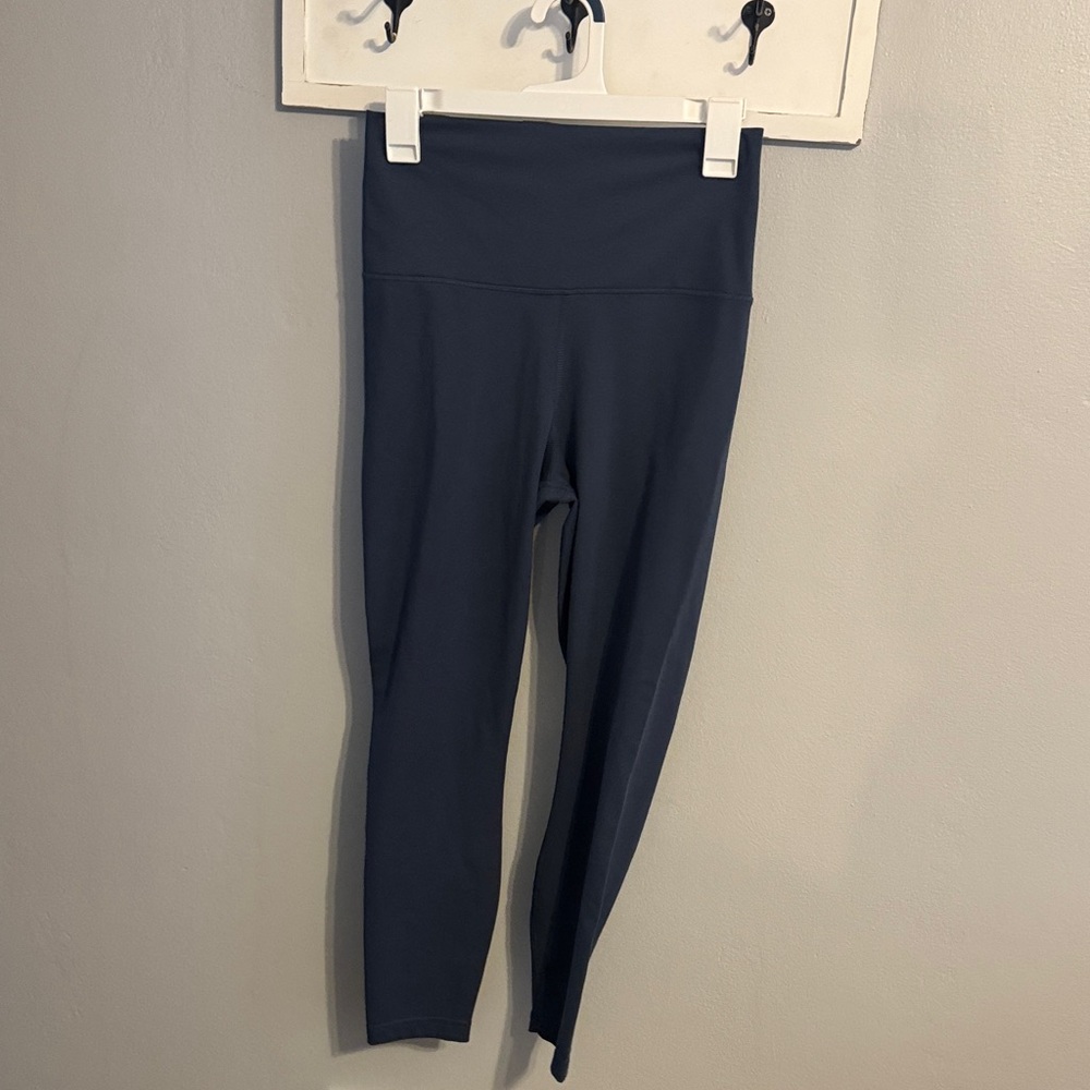 yogalicious navy leggings